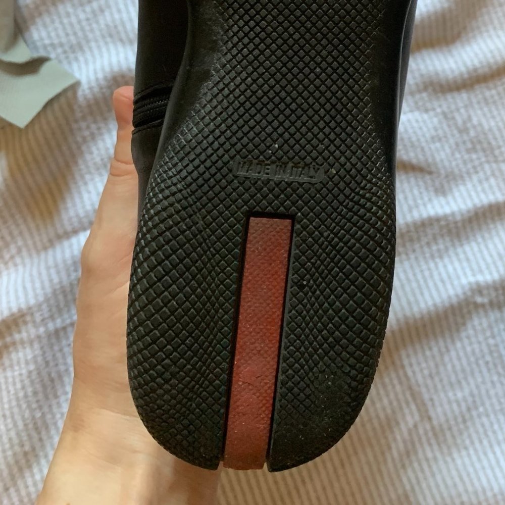 Prada Shoes - Picture 8 of 10